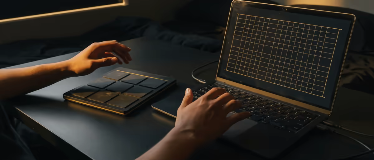 Suno เทียบ FL Studio สำหรับมือใหม่ปี 2026: เครื่องมือพรอมต์หรือ DAW